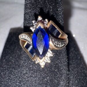 10k blue sapphire gold ring, size 6